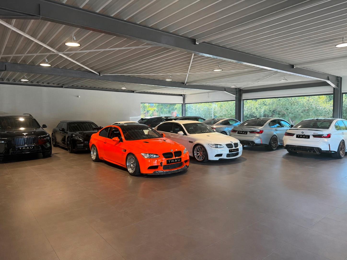 showroom-image-main