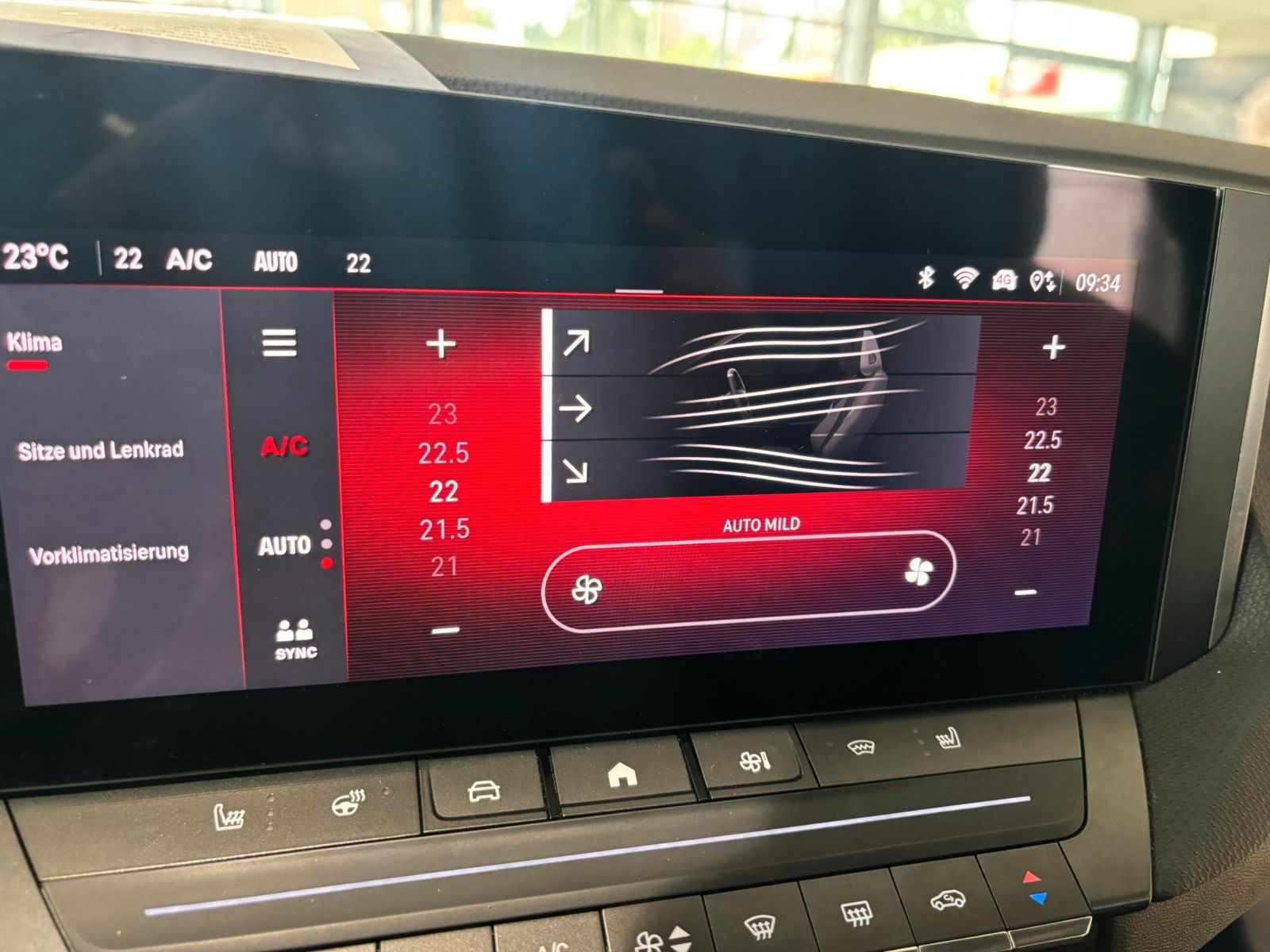 Fahrzeugabbildung Opel Astra L Lim. 1.6 HYBRID ULTIMATE NAVI/360°/SPORT