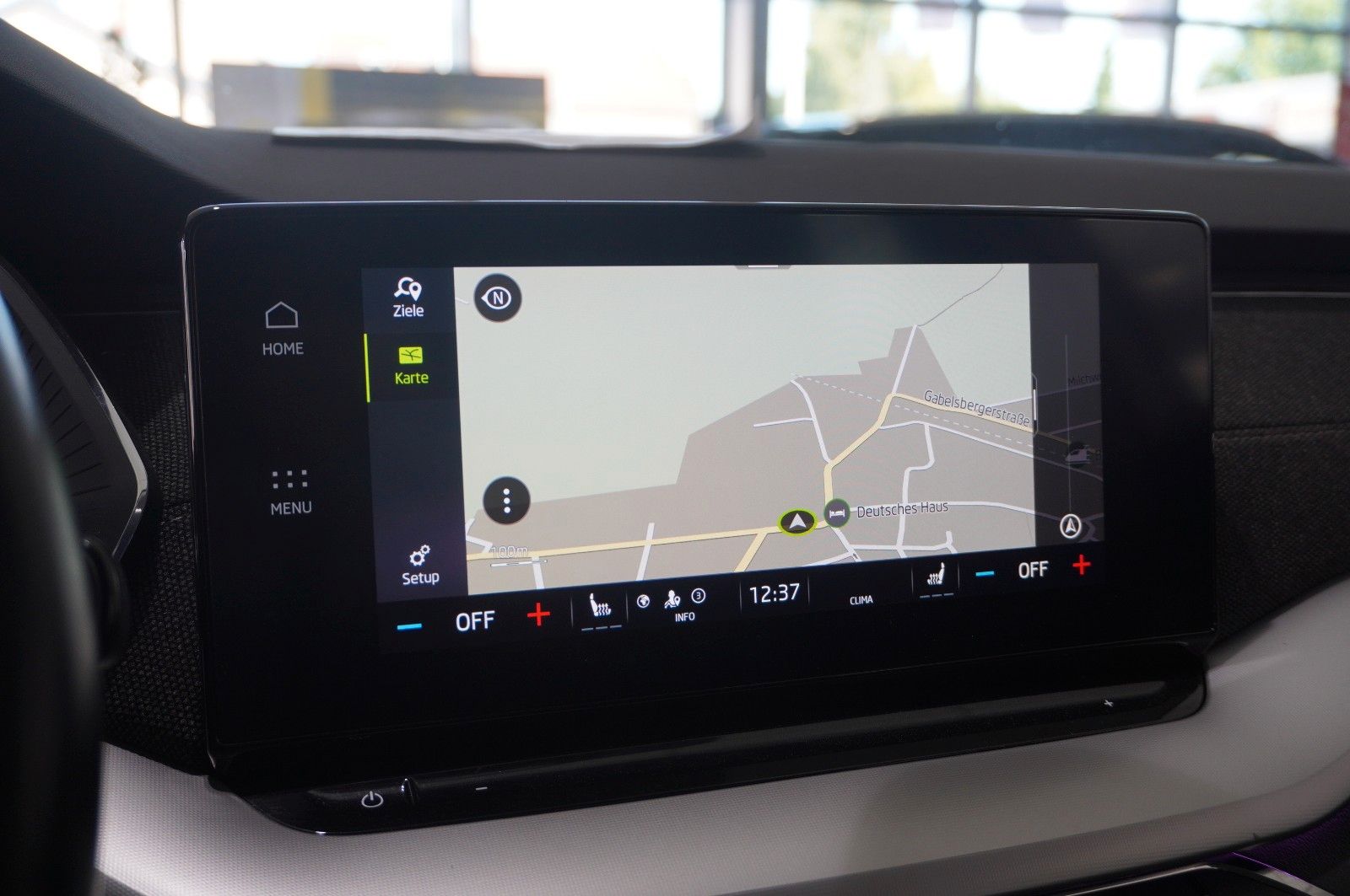 Fahrzeugabbildung SKODA Octavia 2.0D SCOUT 4X4 DSG NAVI/LED/KAMERA/AHK