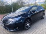 Toyota Avensis  Top-Zustand  Scheckheft ... - Toyota Avensis Gebrauchtwagen in Hamburg