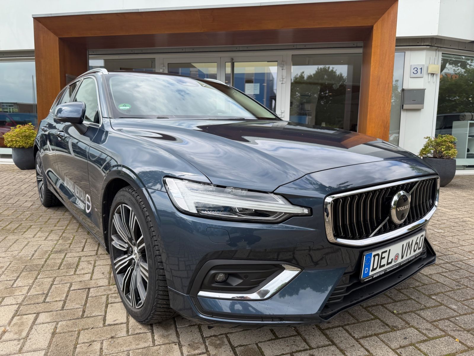 Volvo V60 B4 FWD Plus Bright #volvocars #madebymerten foto 21