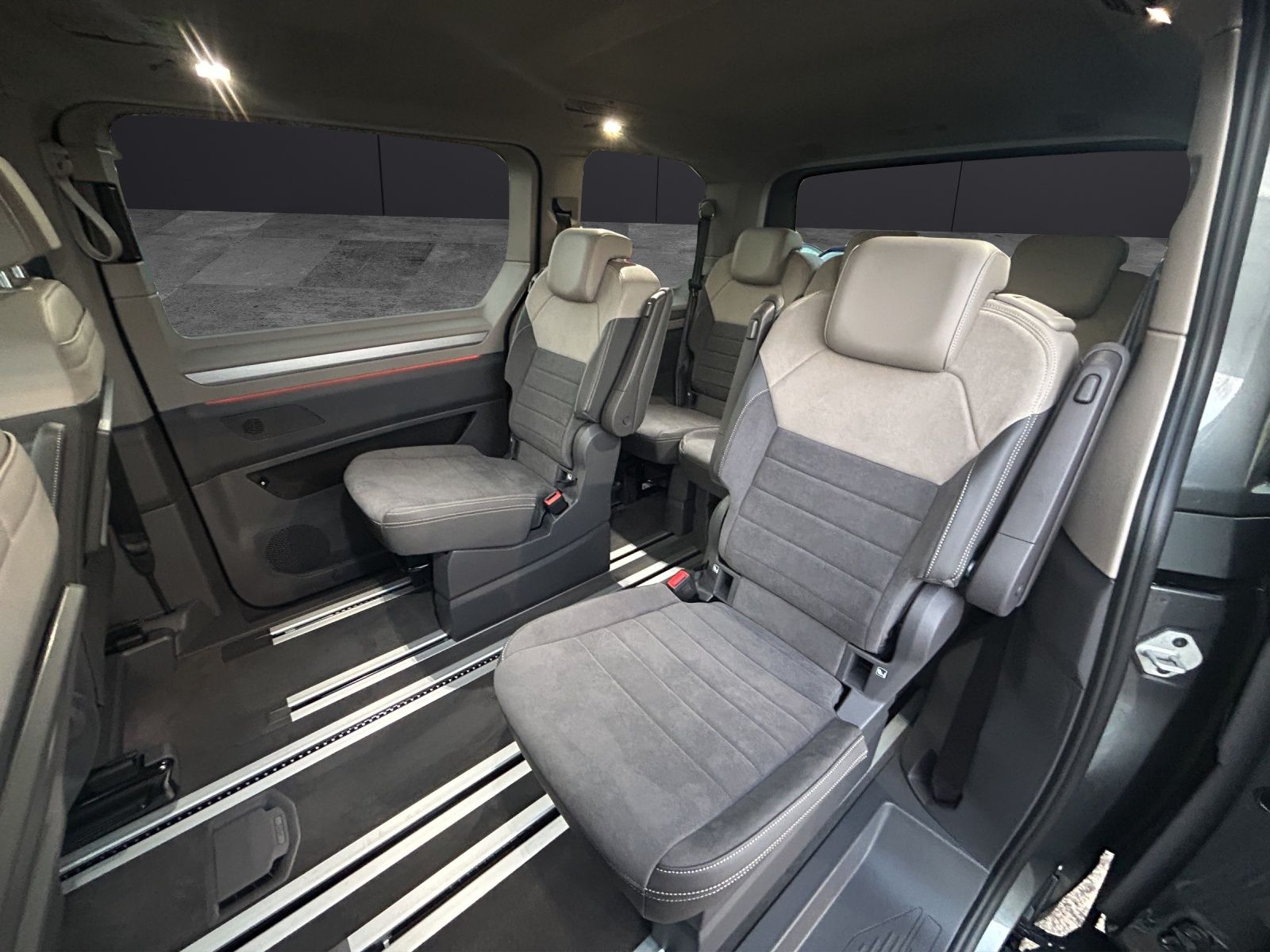 Fahrzeugabbildung Volkswagen T7 Multivan TDI GOAL DSG LED ACC REAR VIEW GRA