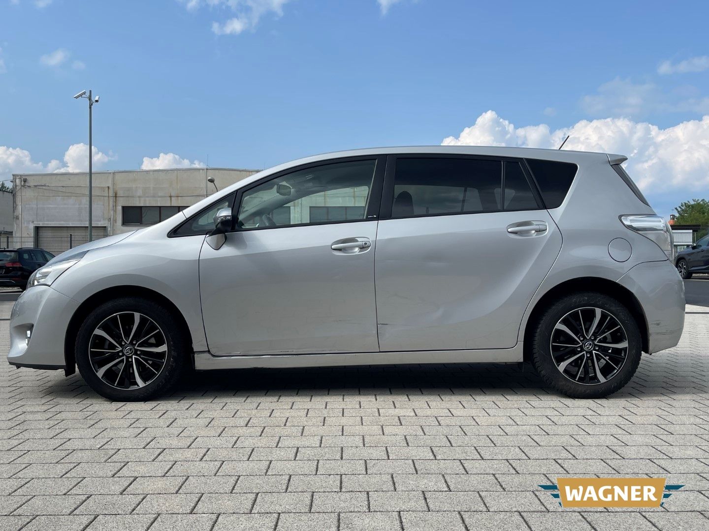 Fahrzeugabbildung Toyota Verso Edition-S+ 1.8 Klimaautomatik