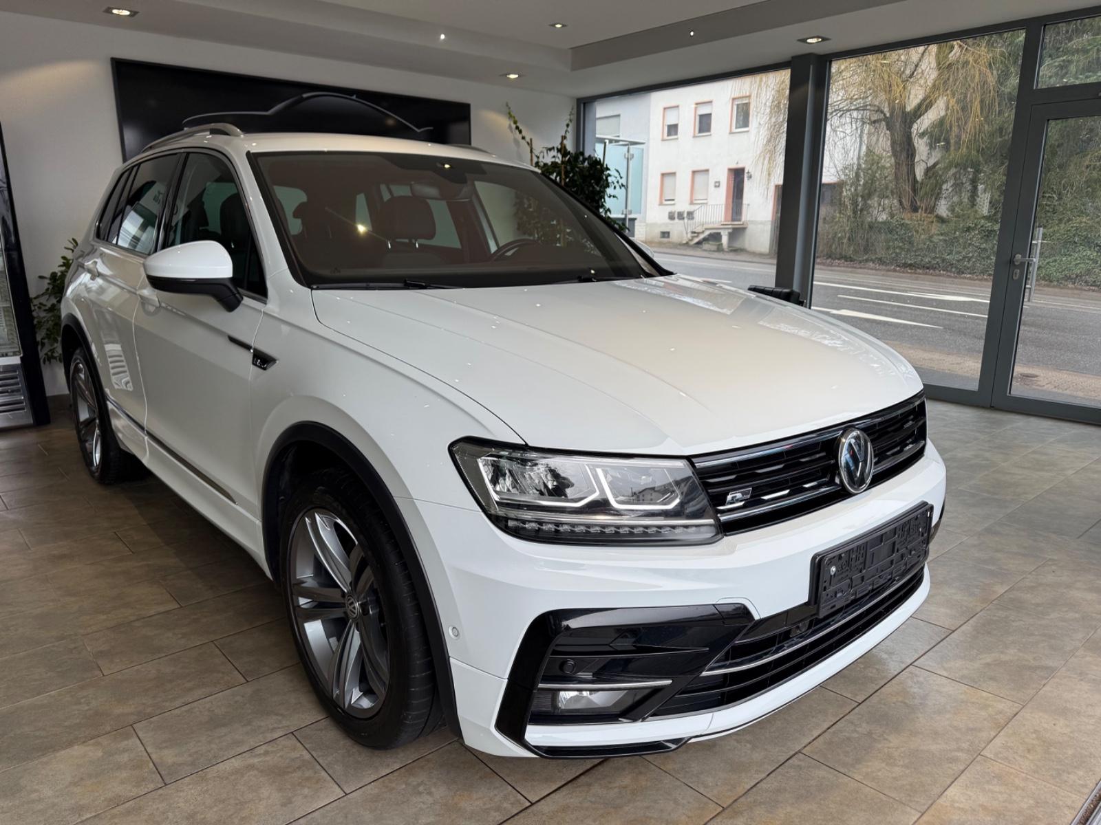 Volkswagen Tiguan Highline 4Motion R-line*Scheckheft*1.Hand