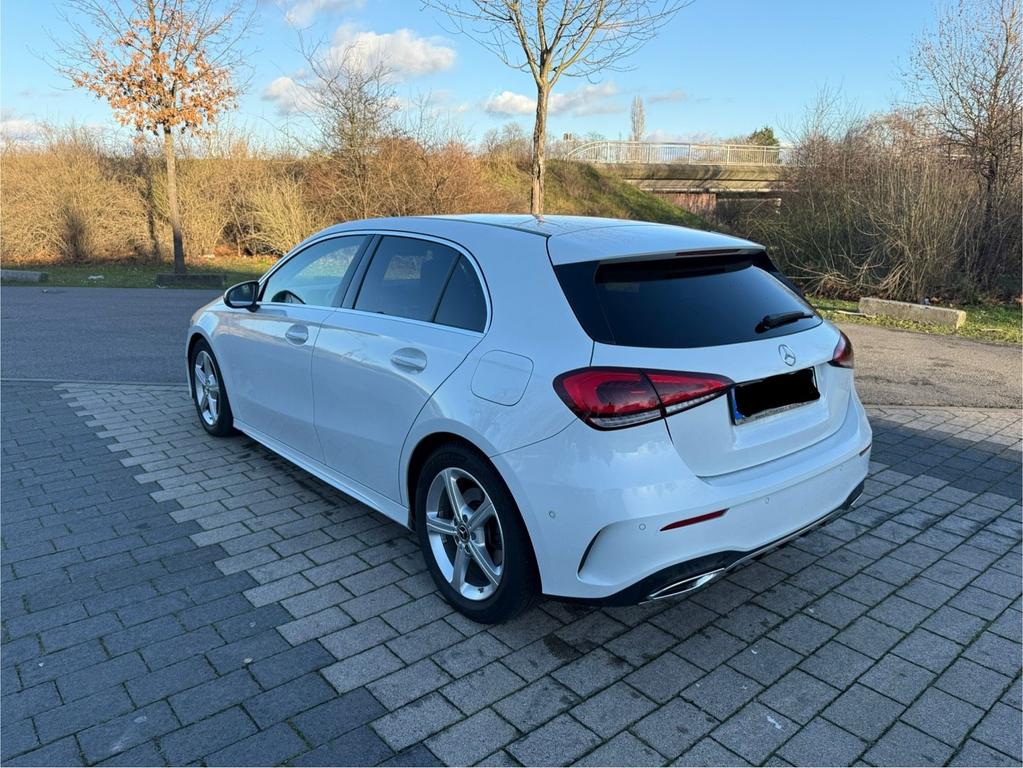 Mercedes-Benz A 220