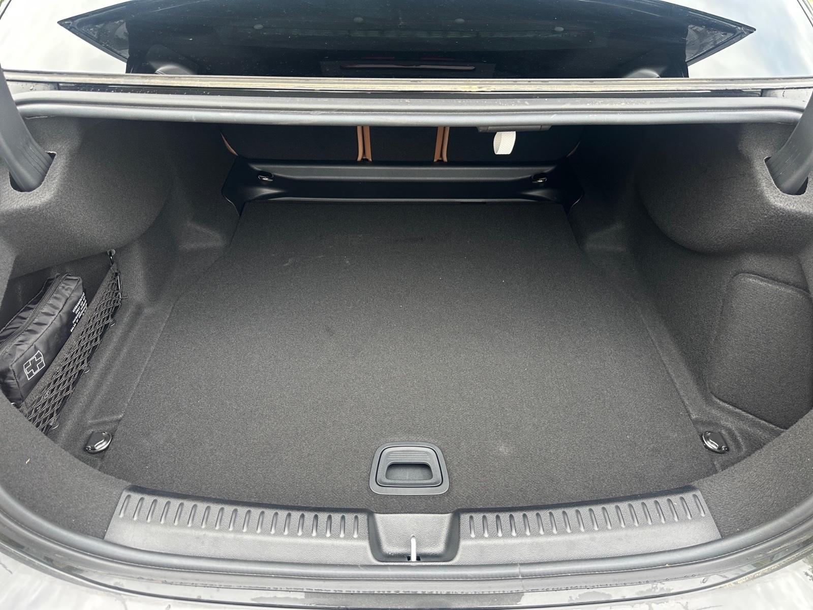 Mercedes-Benz E200 AMG Line Premium Plus Lim./Pano/0,99 % Zins