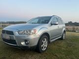 Mitsubishi Outländer 4 WD 7-Sitzer - Mitsubishi Outlander in Rostock