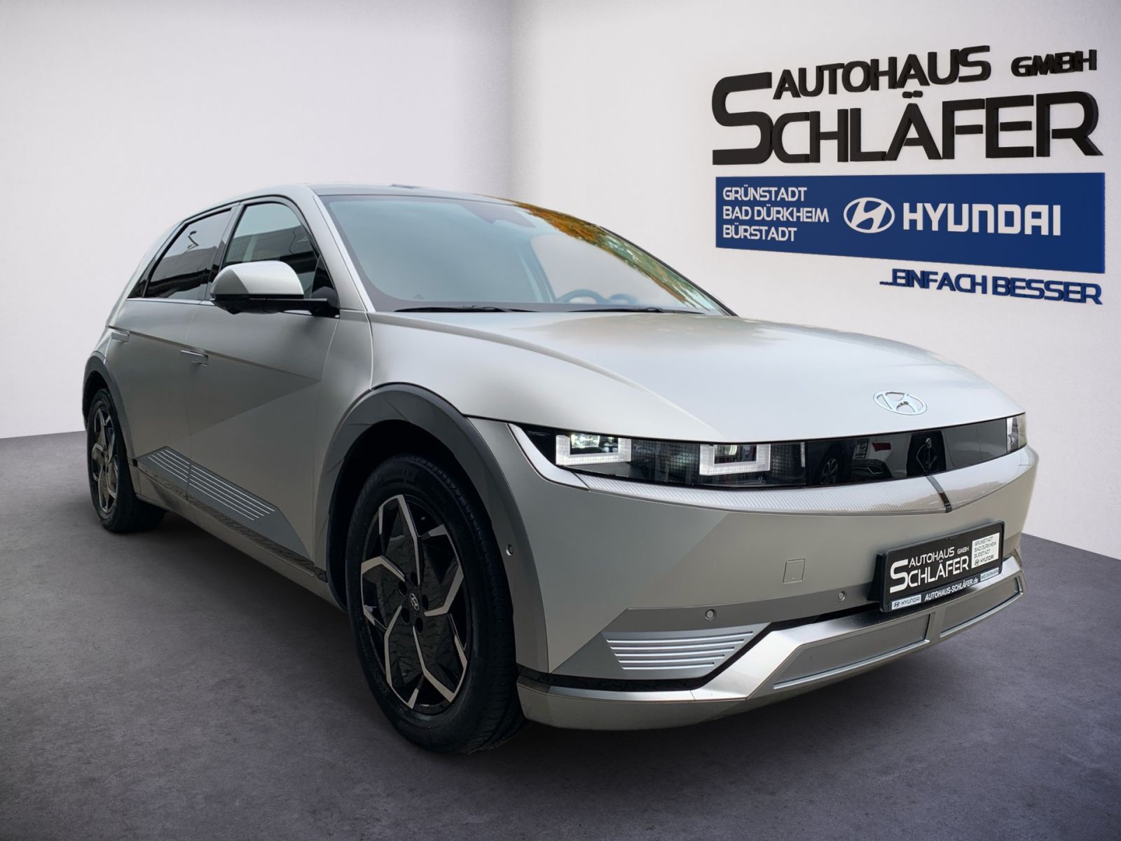 Fahrzeugabbildung Hyundai IONIQ 5 Uniq 72,6 kWh AHK 4WD Relax Solar