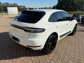 Porsche Macan - 4