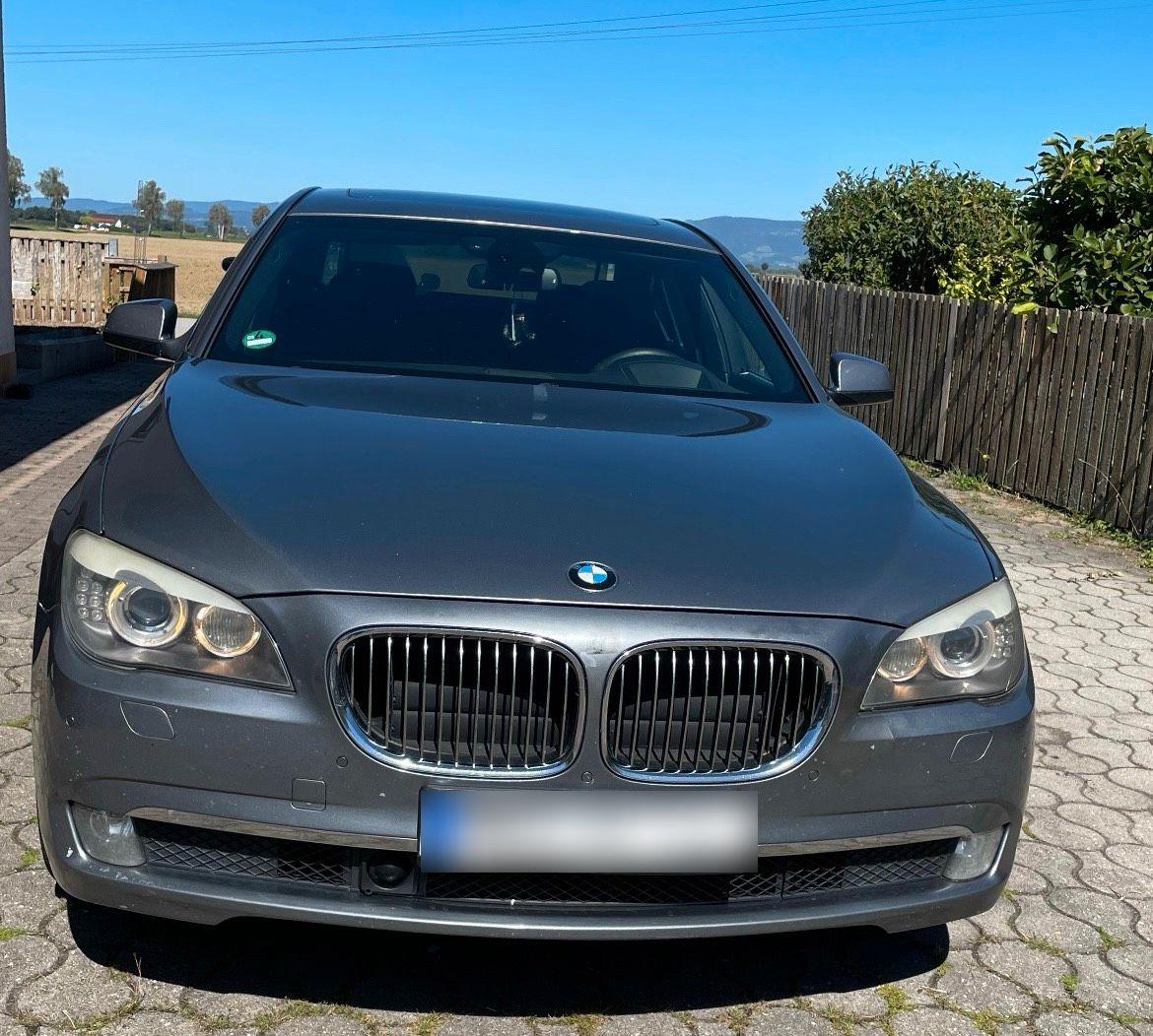 BMW 730
