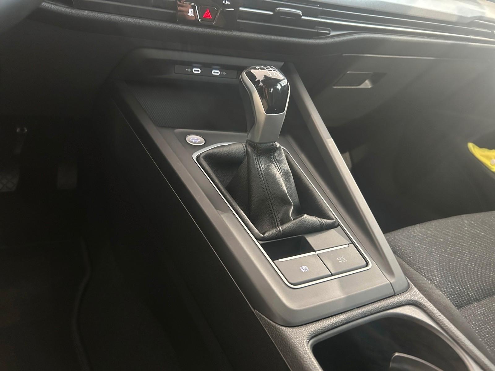 Volkswagen Golf VIII Lim. 1.0 Life SHZ ACC APP LED VIRTUAL, миниатюра 13