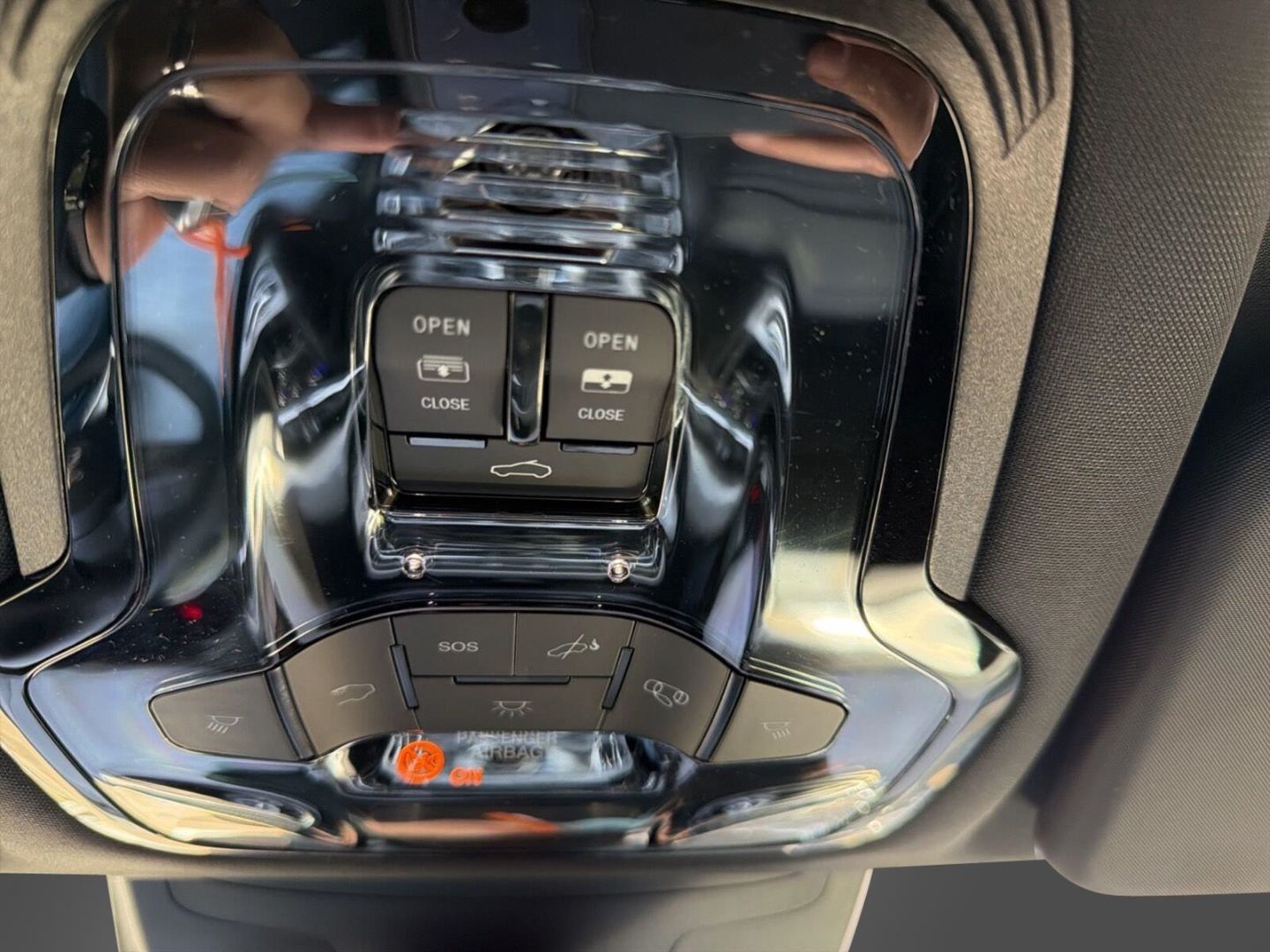 Fahrzeugabbildung Alfa Romeo Stelvio Veloce Q4 2.0 Turbo - AHK - 21 Zoll- Pan