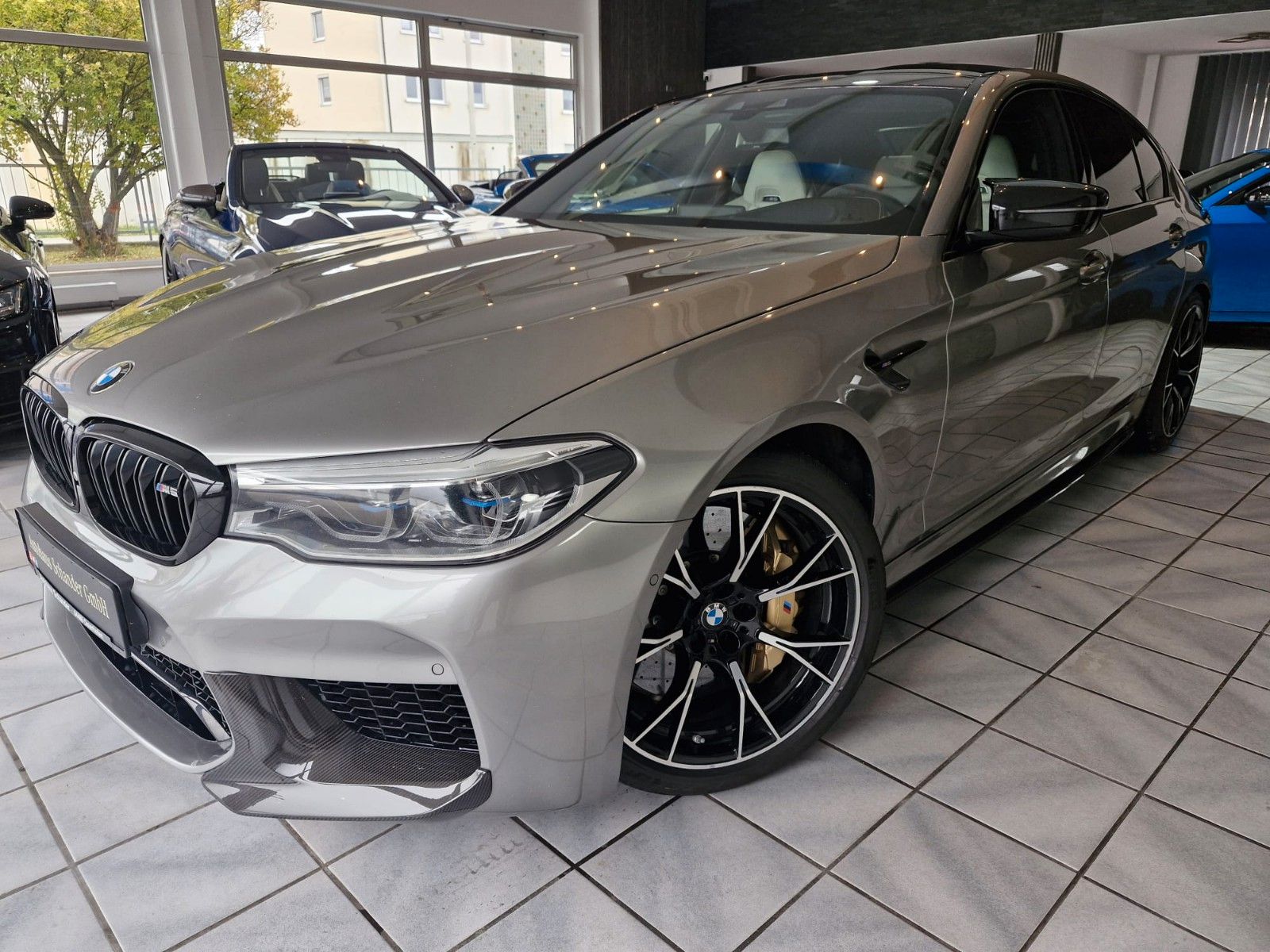 BMW M5 *Competition*Vmax 305kmh*