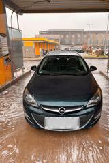 Opel Astra Sports Tourer 1.4 Benzin - Opel Astra Gebrauchtwagen in Saarbrücken
