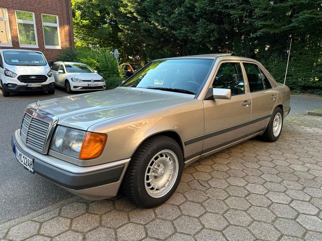 Mercedes-Benz 260 E Automatik SD H-Kennzeichen Classic Data 2+