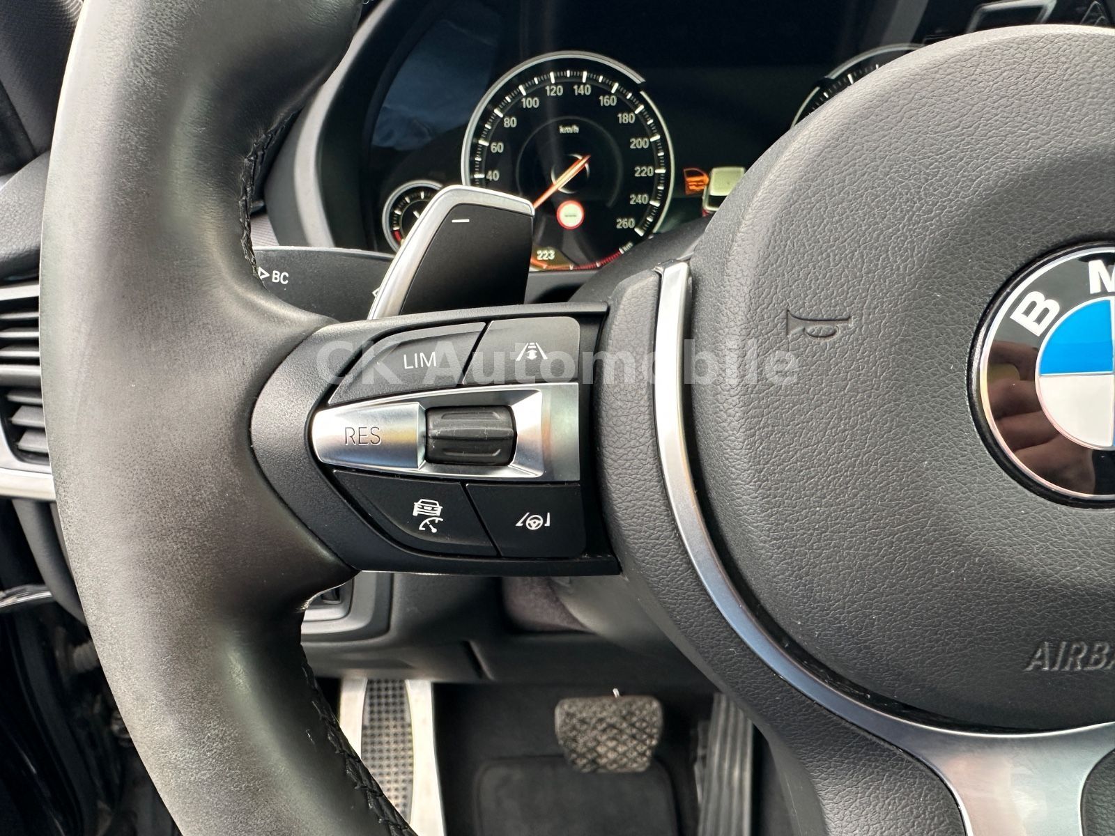 Fahrzeugabbildung BMW X5 xDrive 35i M-Sport/Navi/Pano/Head-Up/LED/AHK