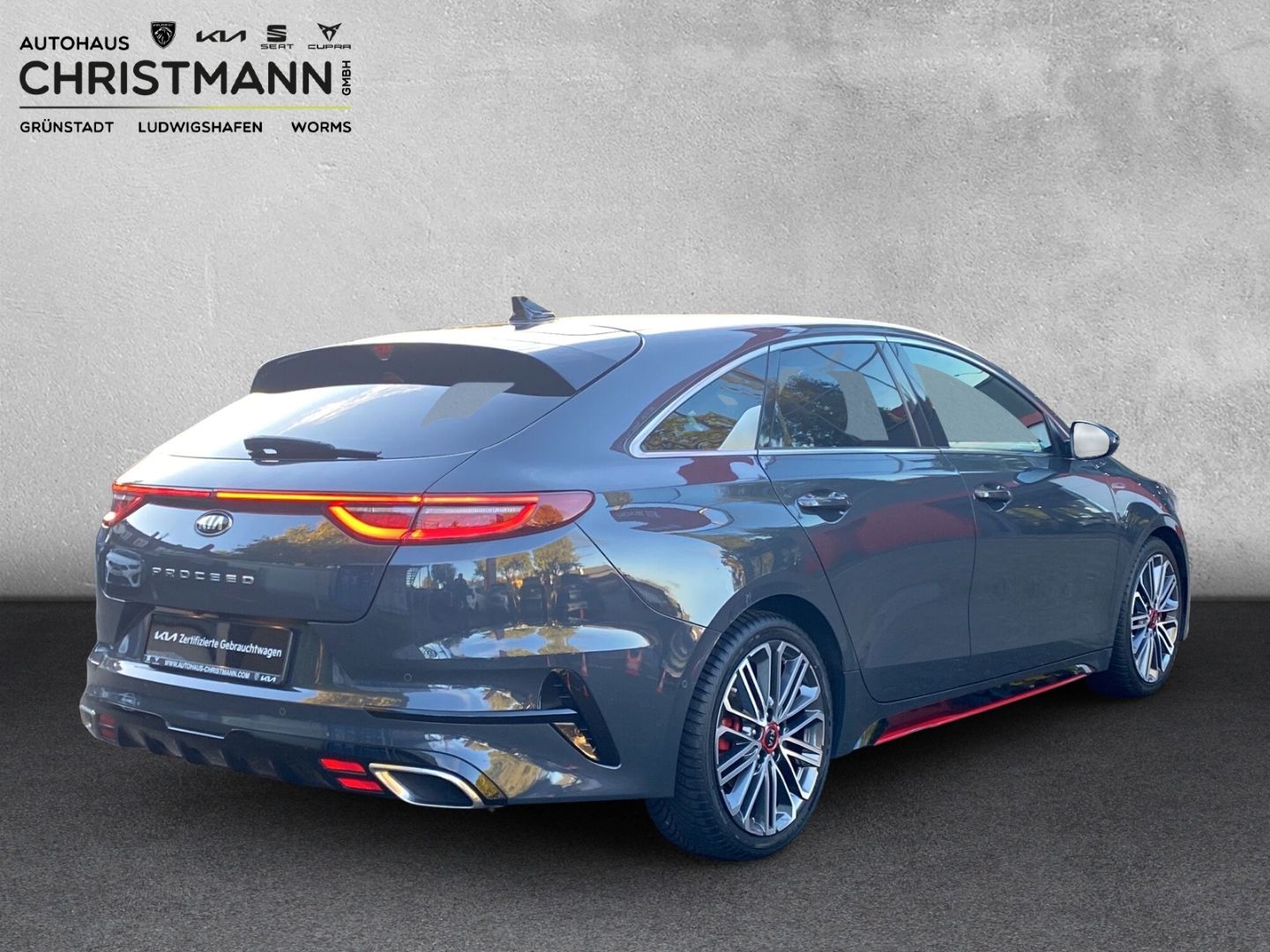 Fahrzeugabbildung Kia ProCeed GT 1.6 T-GDI EU6d *GLASDACH* *ALLWETTERR