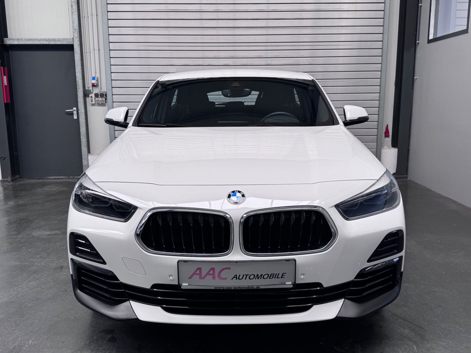BMW X2 sDrive 20 i Advantage Plus/Navi/Tempomat foto 2
