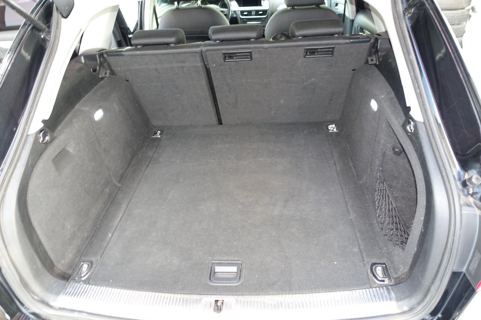 Audi A4 2009 — photo 19