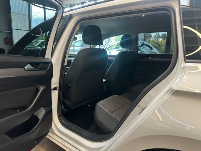 MYAUTOCENTER – Gebraucht- und Jahreswagen mit Werkstattservice in Pfaffenhofen Volkswagen Passat *AHK*ACC*KLIMAAUTO*LED*NAVI*1.HAND*