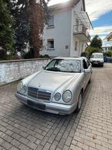 Mercedes-Benz Mercedes E200 - W210 Elegance - Mercedes-Benz E 200: Limousine, W210