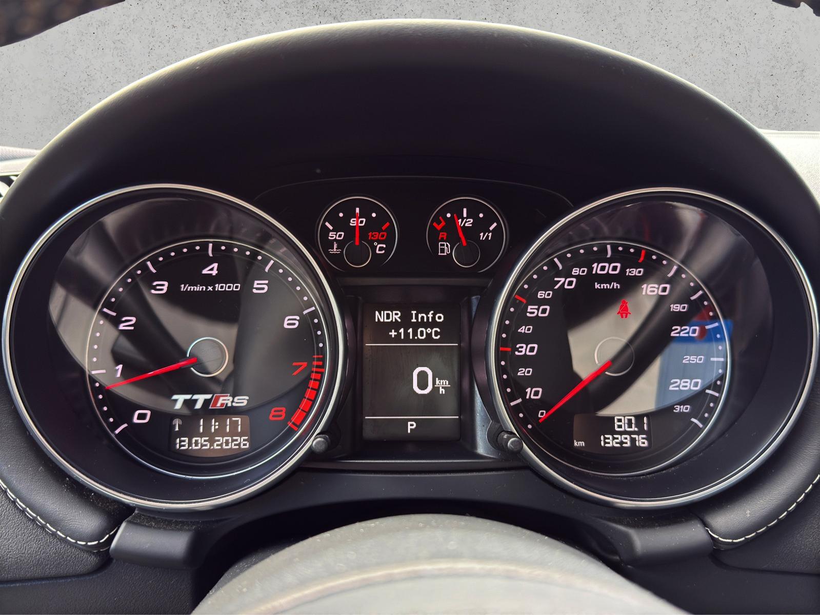 Audi 2.5 TFSI TT RS Coupe quattro+XENON+BOSE+NAVI+TEM