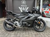 Yamaha R125 YZF-R125 Akra Zubehör im Wert von 2800.-€! - YAMAHA NEU YZF R 125