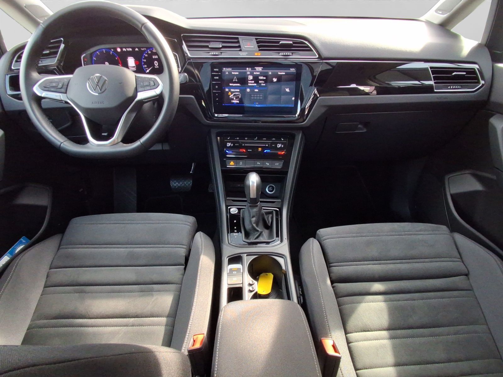 Volkswagen Touran 1.5 TSI DSG R-LINE PANO DYNAUDIO ASSIST D foto 5