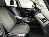 BMW 220 i Advantage Automatik *1.Hand* - BMW 2er Reihe mit Benzin-Antrieb: Van, Automatik