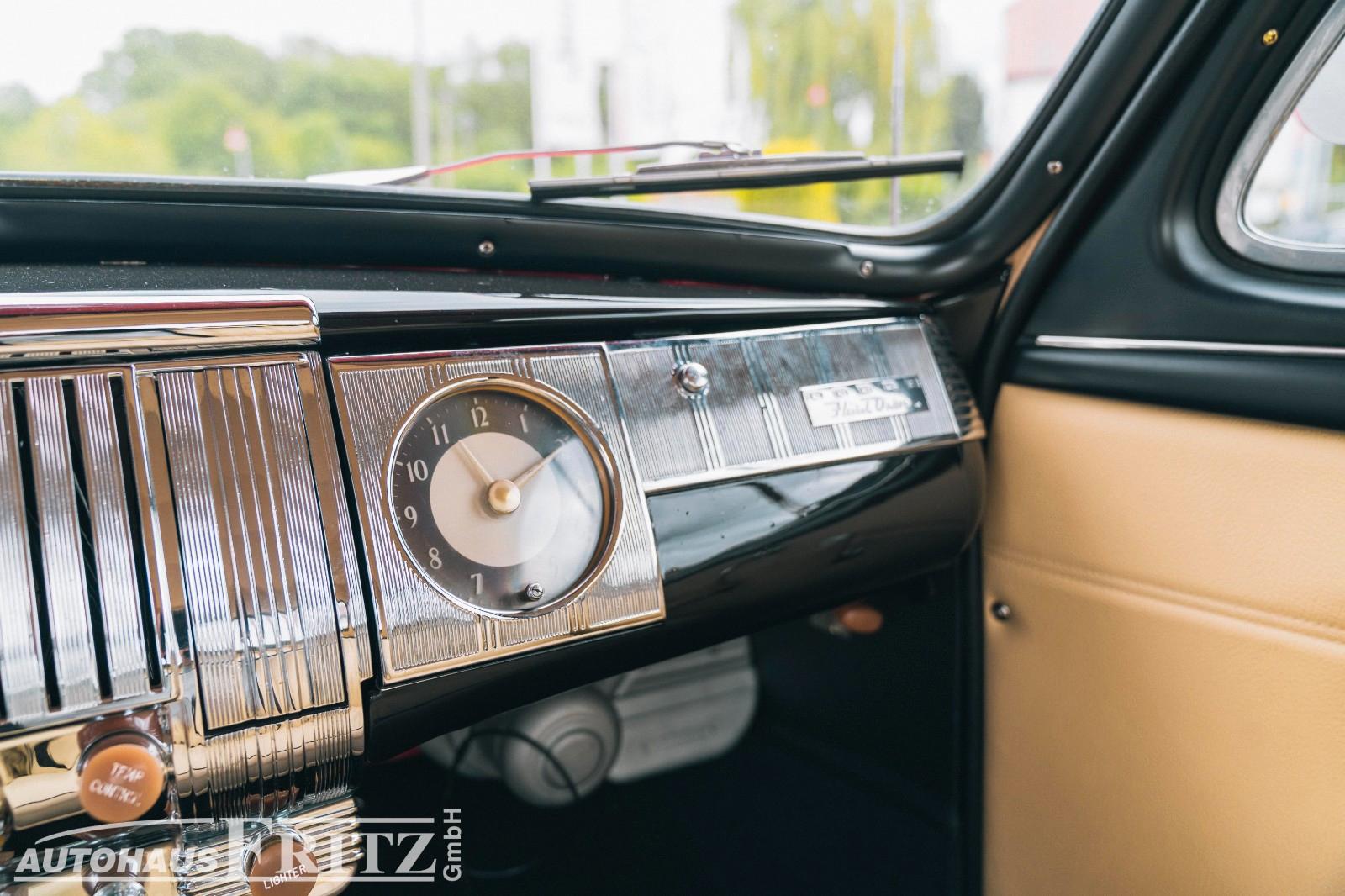 Dodge Custom D24C Coupe - 3,8 6 Zylinder