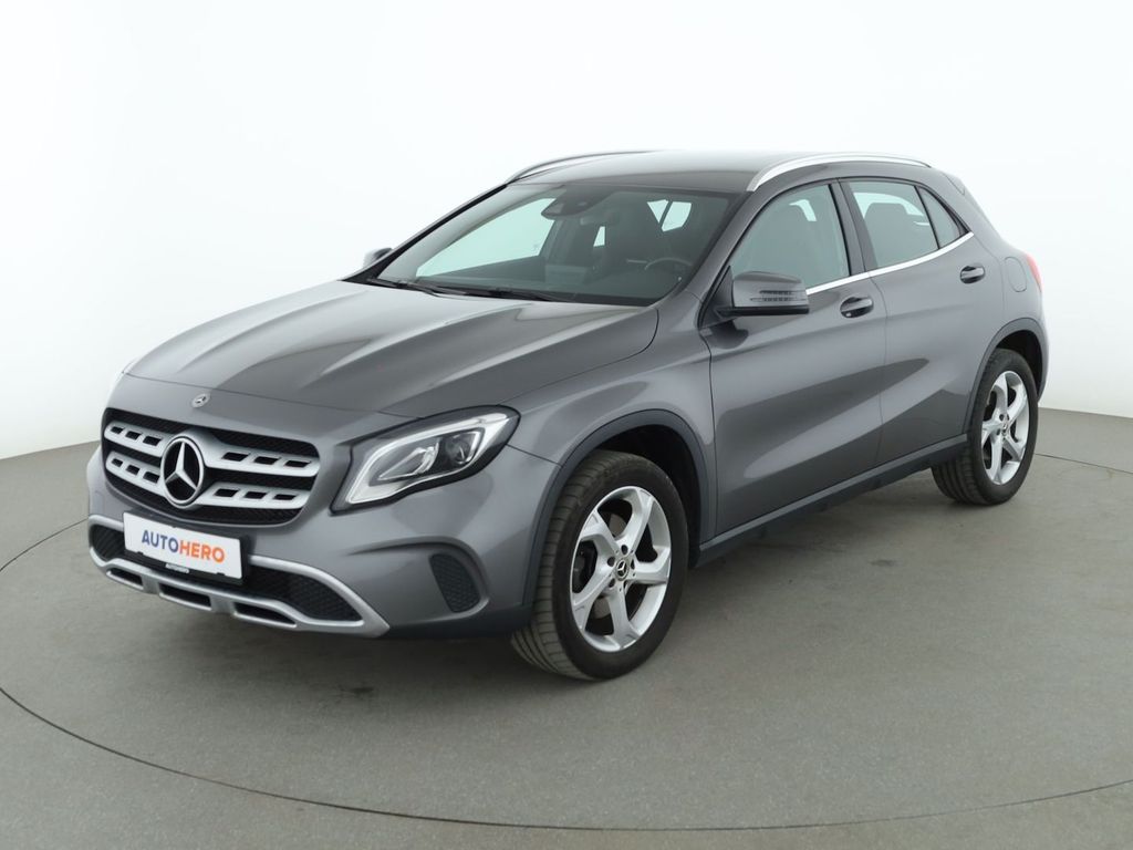 Image of Mercedes-Benz GLA 220
