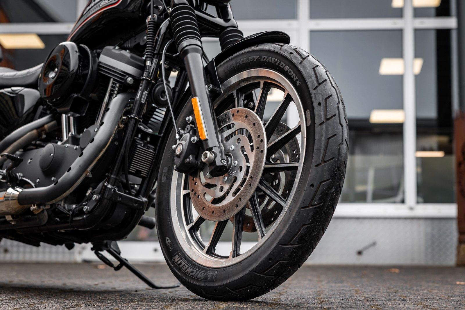 Fahrzeugabbildung Harley-Davidson Sportster XL883R Roadster - MILLER ABGASANLAGE -
