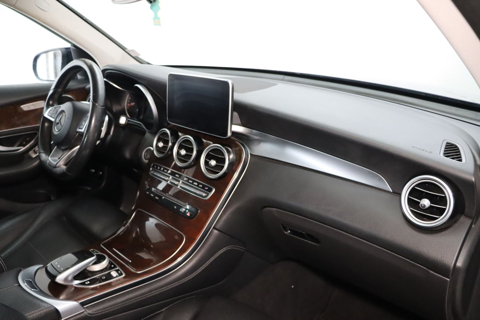 Fahrzeugabbildung Mercedes-Benz GLC 250 d 4Matic Navi * ILS * Sitzhzg