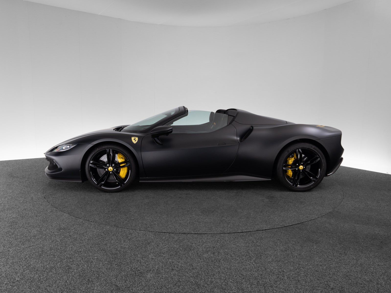 Ferrari 296 GTS SONDERLACKIERUNG imagem 3