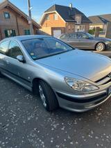 Peugeot 607  nur 55.696 km  TÜV 04/2028 ... - Peugeot 607 mit Benzin-Antrieb