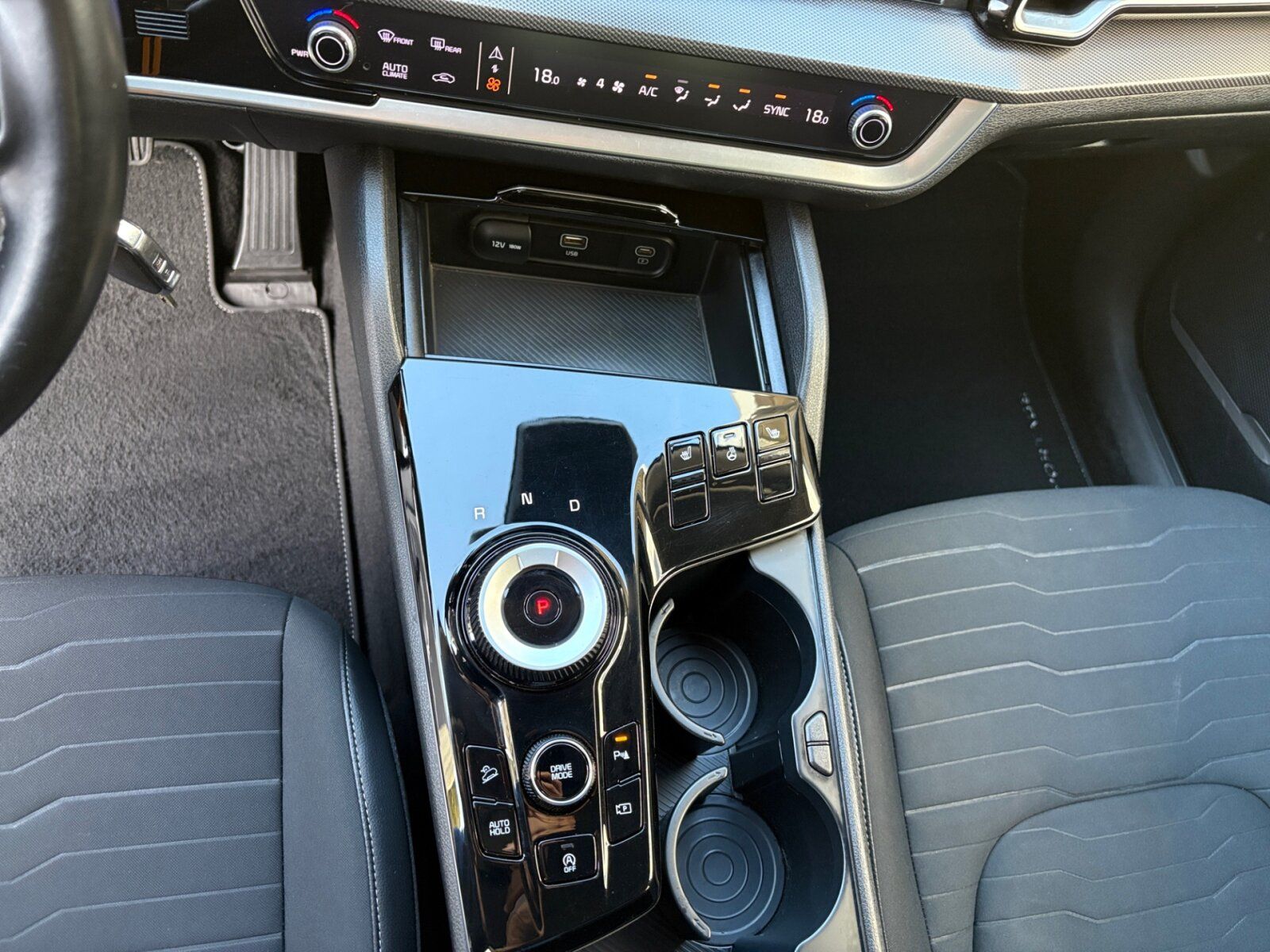 Fahrzeugabbildung Kia Sportage 1.6 48V Mild Hybrid Vision Autom./Klima