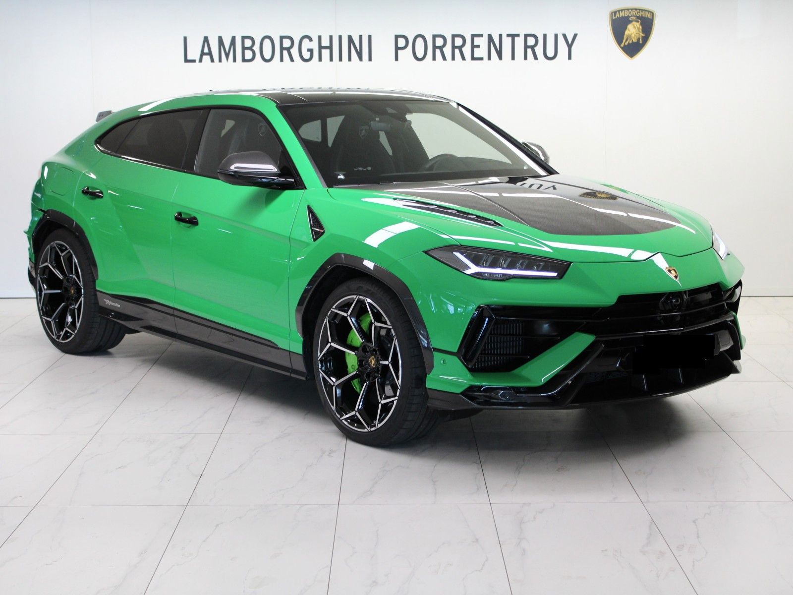 LAMBORGHINI Urus