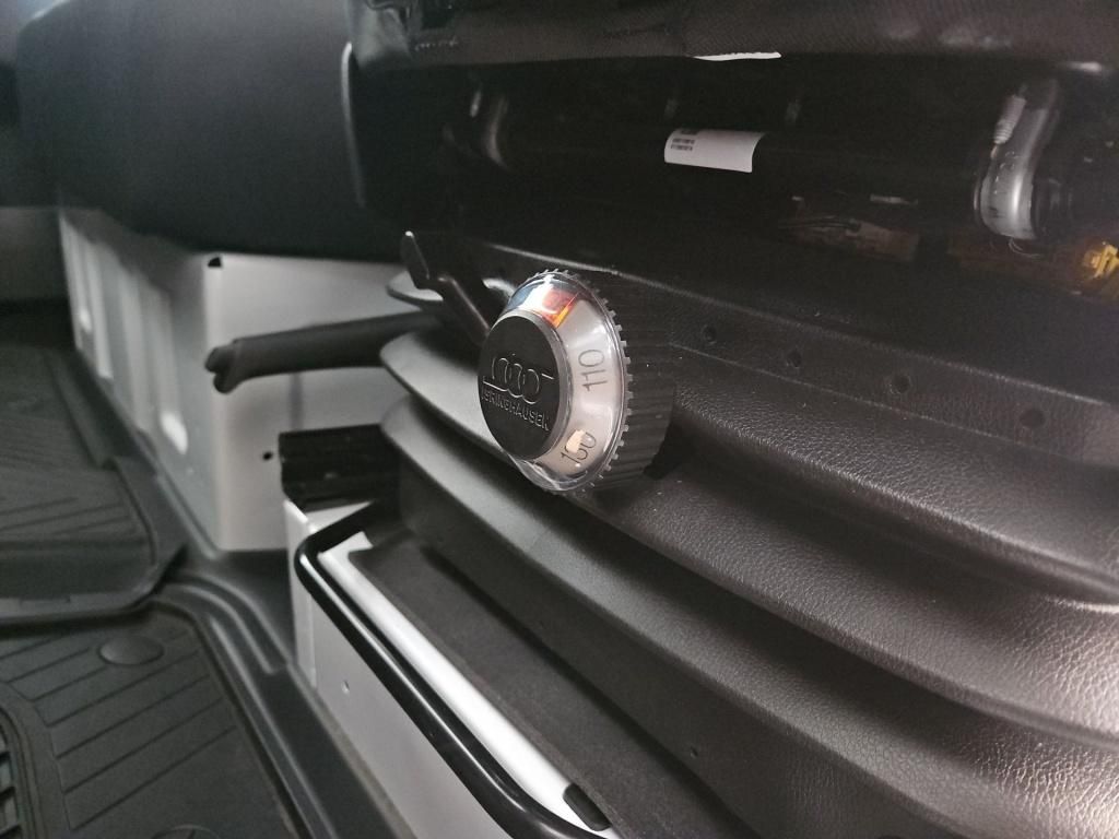 Fahrzeugabbildung Mercedes-Benz Sprinter 317 Kasten L3H2 Schwingsitz 360°SHZ Nav