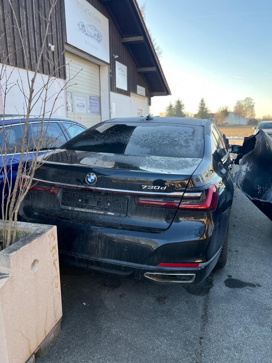 BMW 730 d  ///M- Sportpaket   BrandFahrzeug