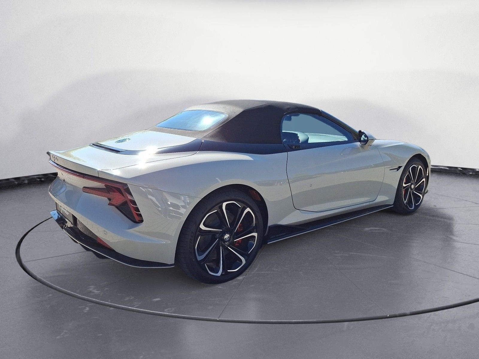 MG CYBERSTER X-POWER ALLRAD MG PFORZHEIM 5 X IM VOR imagem 3