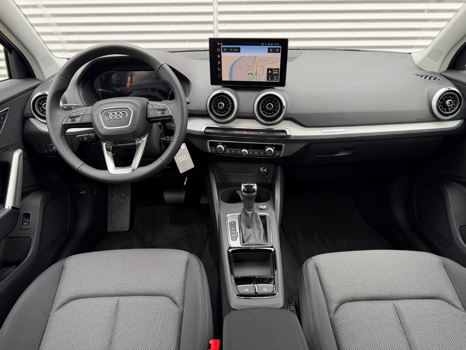Fahrzeugabbildung Audi Q2 35 TFSI S line Navi SHZ