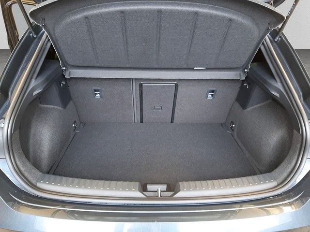 Fahrzeugabbildung Cupra Leon 1.5 TSI Kamera AppConnect ACC 18" LED