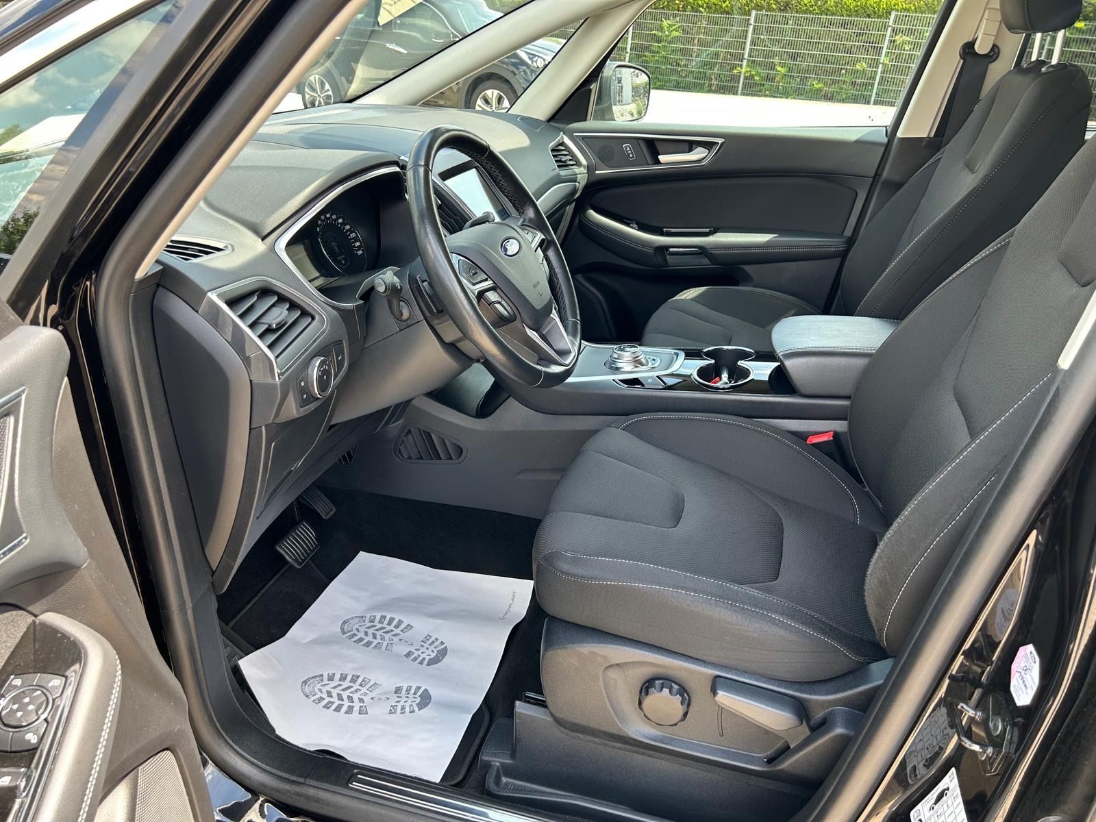 Fahrzeugabbildung Ford S-Max Titanium°7 Sitzer°Automatik°AHK°Kamera°Nav