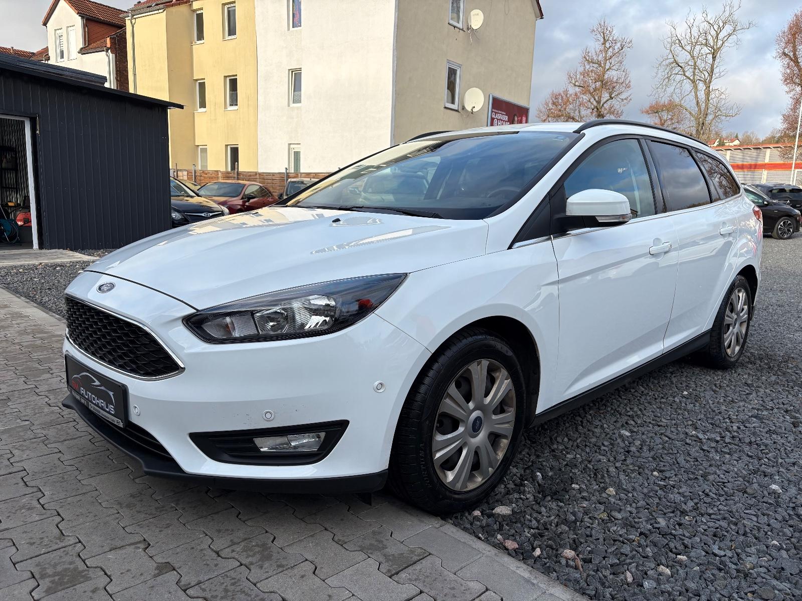 Ford Focus Turnier Cool & Connect*SHZ*PDC*TüV 05/26*