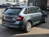 Skoda Rapid Spaceback Ambition PDC SHZ DAB 4,69% - graue Skoda Rapid