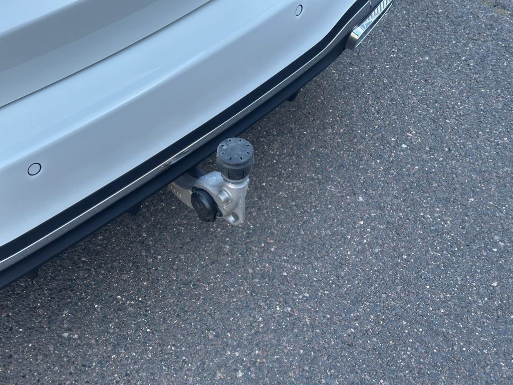 Fahrzeugabbildung Mercedes-Benz C 300 d T AMG*AHZV*LED*KAMERA*DAB*DISTRONIC*19''