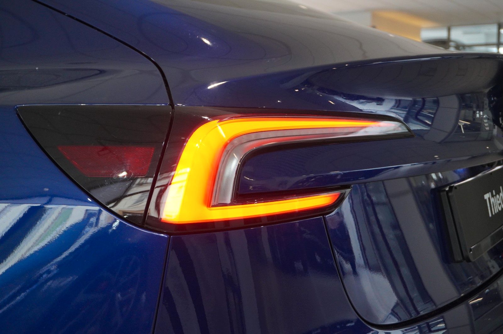 Fahrzeugabbildung Tesla Model 3 HIGHLAND DUAL-MOTOR NAVI/LED/KAMERA/AMD
