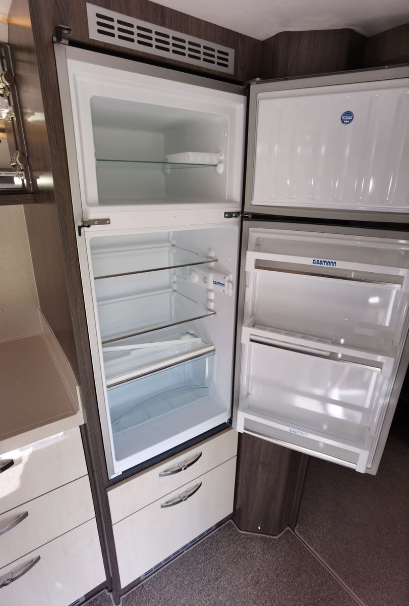 Fahrzeugabbildung Phoenix Maxi-Alkoven 7800 RSL *SommerSale**