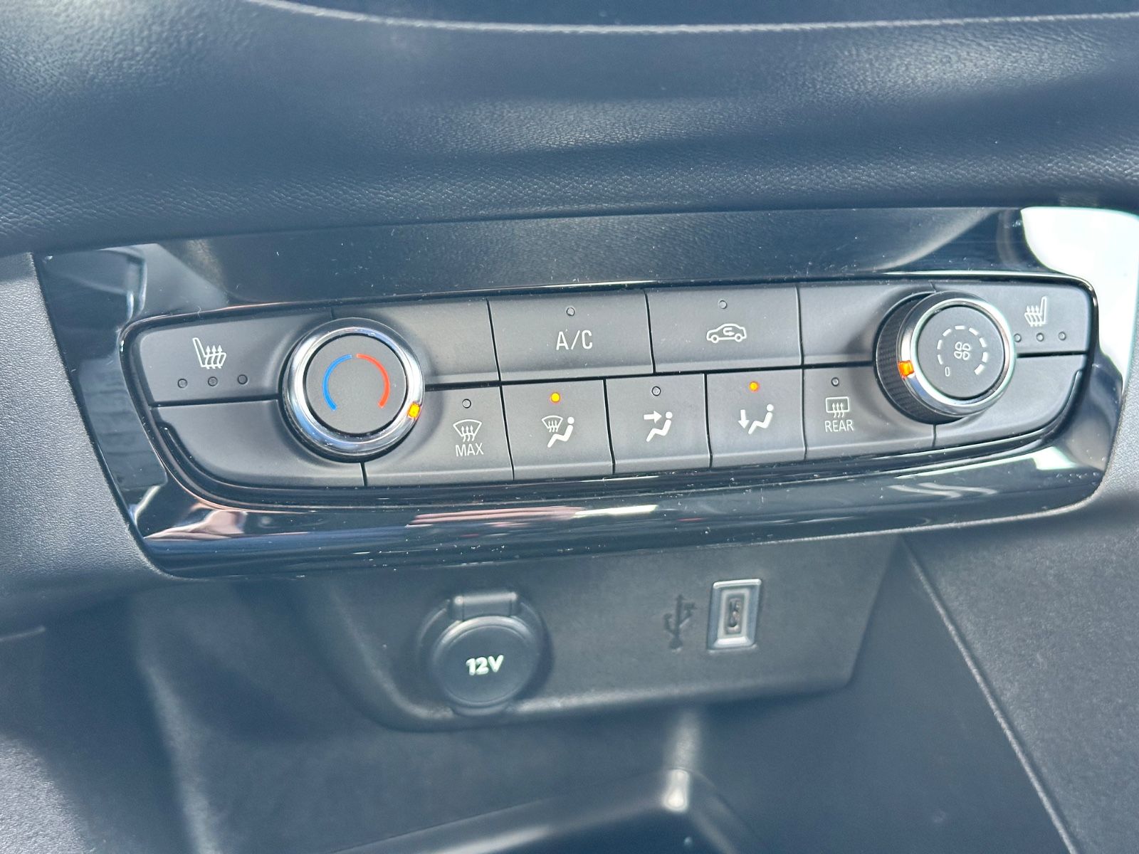 Fahrzeugabbildung Opel Corsa F GS*SHZ*PDC*Lenkradheizung*Rückfahrkamera