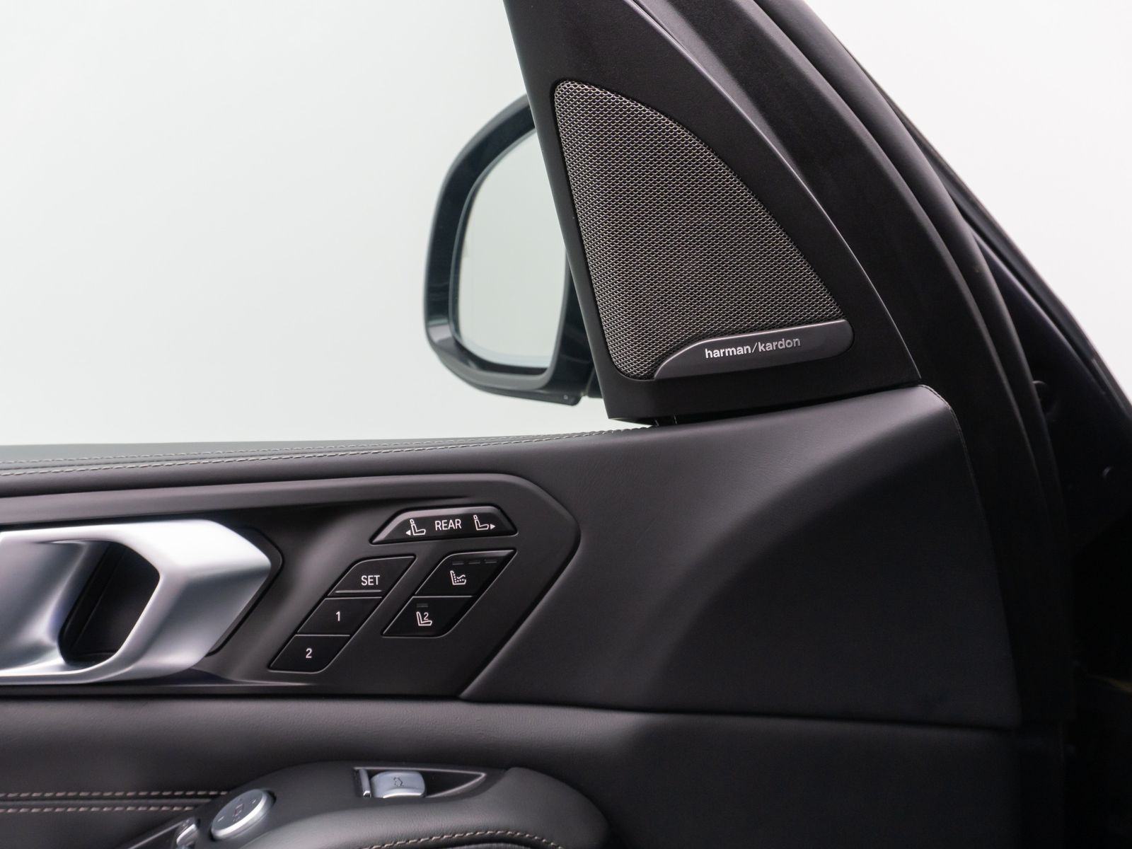 Fahrzeugabbildung BMW X7 M50i 360°SoftClose SkyLounge Massage 22" Voll